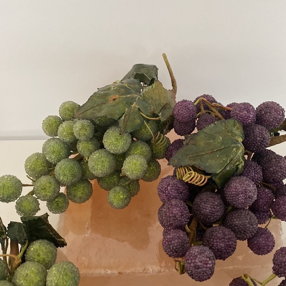 Vintage glass micro beaded faux grapes- set of 4 clusters - Picture 9 of 16